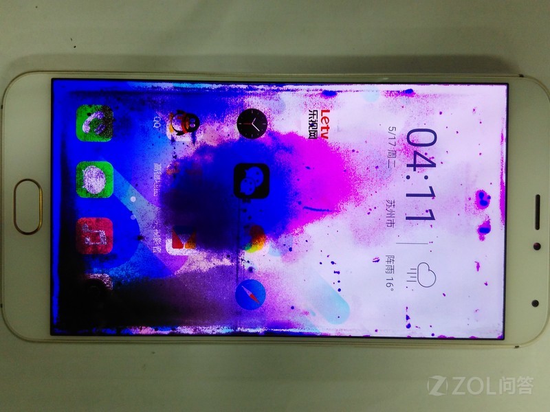 手机屏幕漏液紫色扩散_手机屏幕漏黑色液体_手机屏幕漏液程紫色